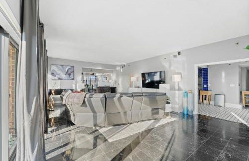 Luxury Massive Penthouse in Watertown - Foto 10