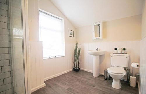 Panton Road - Modern Classic Terrace - Photo 11