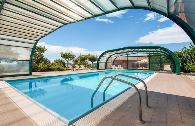 Inviting Farmhouse in Appenines With Covered Swimming Pool - Foto 1