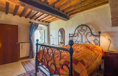 Holiday Home in Montecastelli with River Views - Foto 8