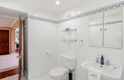 Spacious Gleneagles Apartment - Foto 16