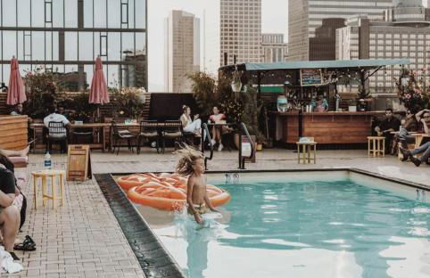 Sky-Rise Apartments - Foto 42