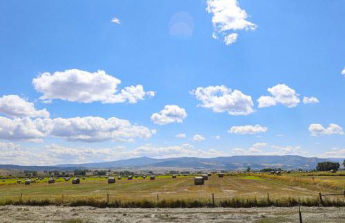 Mountain-View Log Cabin in Wyoming Wilderness - Foto 23