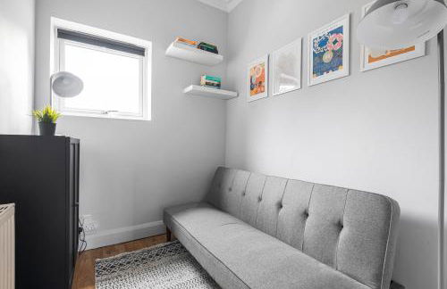 3BR flat, Free parking,Sleeps 6, 4 stops to Central London - Photo 7
