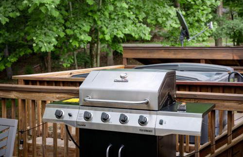 Shenandoah dog friendly cabin - river access, BBQ, outdoor dining and lounging, fire pit, AWD or 4WD encouraged - Foto 6