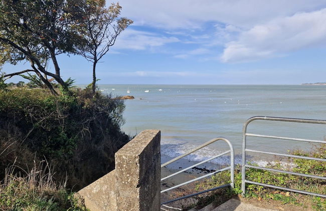 Flat With Direct Beach Access - Photo 18