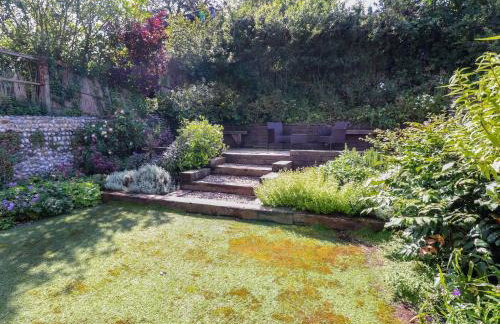 Beach Cottage - Photo 36