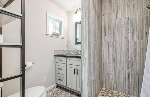 Elderberry Bluejay Location Goals Tub Time - Photo 72