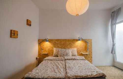 Little Bispo Apartments - Photo 1