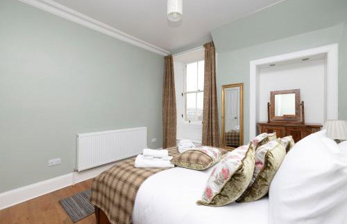JOIVY Charming 2-Bed Flat Near Edinburgh Castle - Foto 34