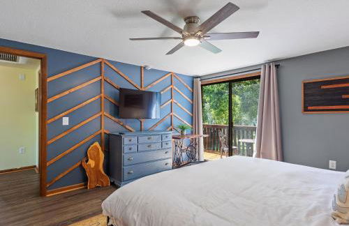 Serene Lakeside Retreat- 3 Bdr Romantic Getaway - Foto 15