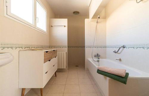 Villa Henri spacious 6P villa with private pool - Foto 16