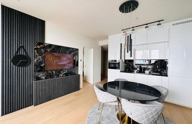 Green High-end Apartment Close to Metro, Uno-city, E-parking, Pool, Gym, Sauna - Foto 14