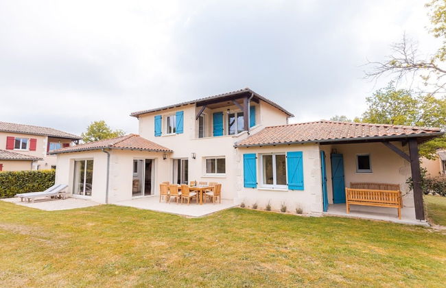 Modern Villa With Large Garden - Foto 15