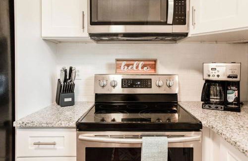 Modern + Cozy Townhome - minutes to Avalon w/king - Foto 18