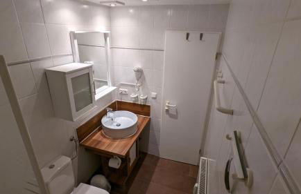 Strandkoje in erster Reihe mit traumhaftem Blick auf die Kieler Förde - Foto 10