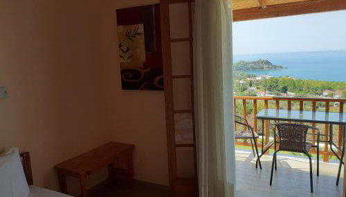 Mediterranean Studios - Photo 4