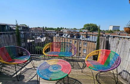 Roof Terrace, 2-bed 2-bath, Stoke Newington - Foto 36