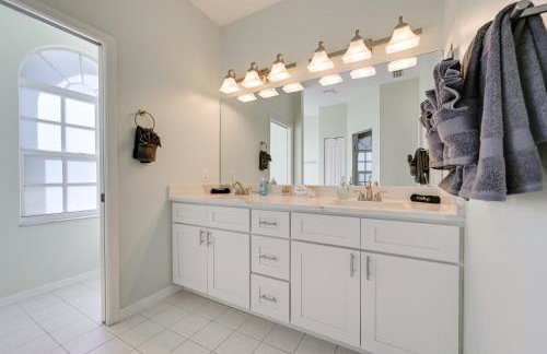 Dock, Lanai and Pool! Modern Red Bug Lake Retreat - Foto 6