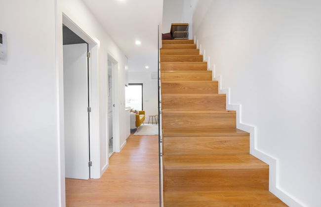 C312 Riverside View Premium Apartment w/ AC & Terrac - Foto 16