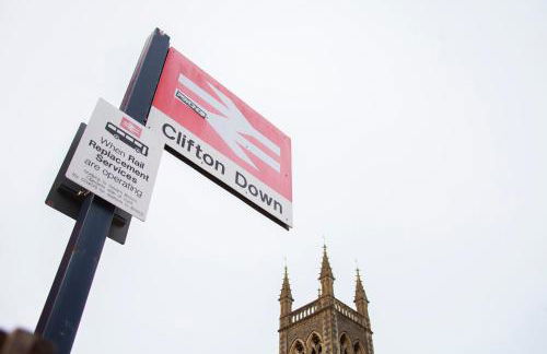 Stag & Hen Retreat - Walk to Nightlife - Sleeps 16 - Foto 49