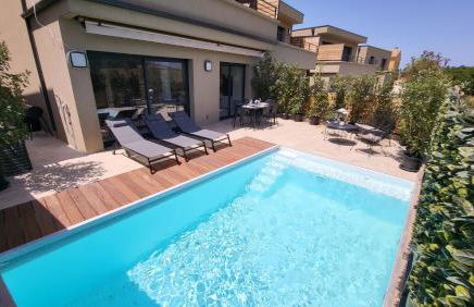 Villa Moderne de Standing avec Piscine Privée à 400m de la Plage - 4 Chambres - Foto 15
