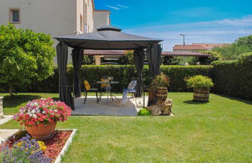 Cozy apartment with garden - Foto 36