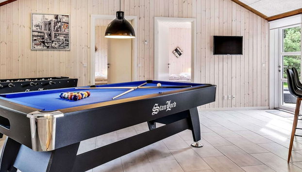 8 Person Holiday Home in Oksbol - Foto 5, Sala de juegos