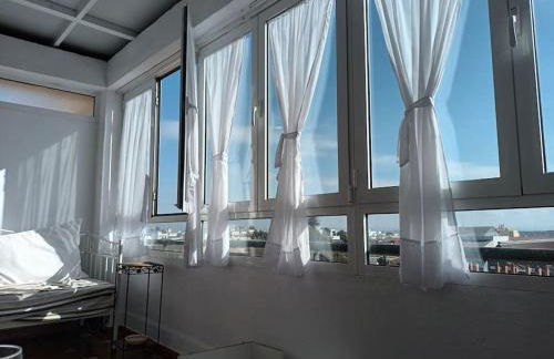 Ático con impresionantes vistas - Foto 1