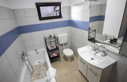 Nice Apartment In Jakov Polje With Wifi - Foto 11