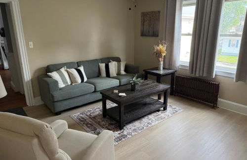 Cozy Urban Retreat - Photo 1