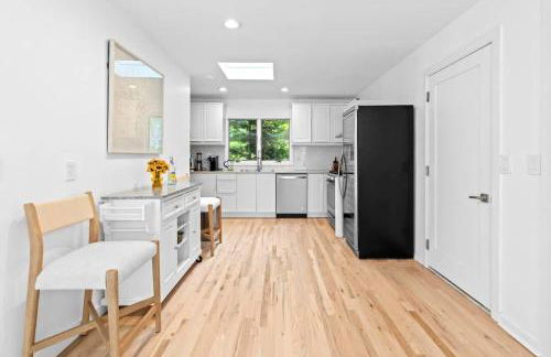 Amazing Southampton Home with Private Heated Pool - Foto 31