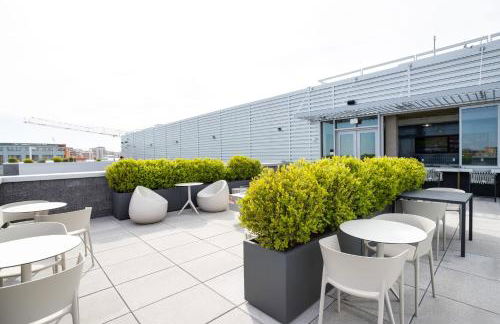 Prime Metro Proximity - Condo at Clarendon - Foto 37