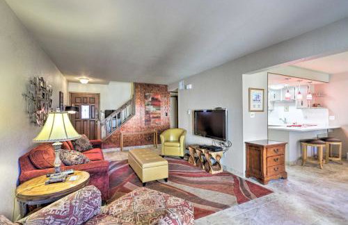 Grand Junction Golf Course Condo w/ Balconies - Foto 6
