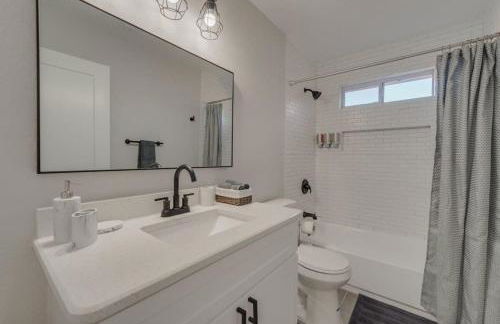 Charming 5BD-3BA in the Heart of Plano -Sleeps 10 - Foto 20