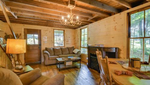 Adirondacks Cabin with Fire Pit on Otter Lake! - Foto 3