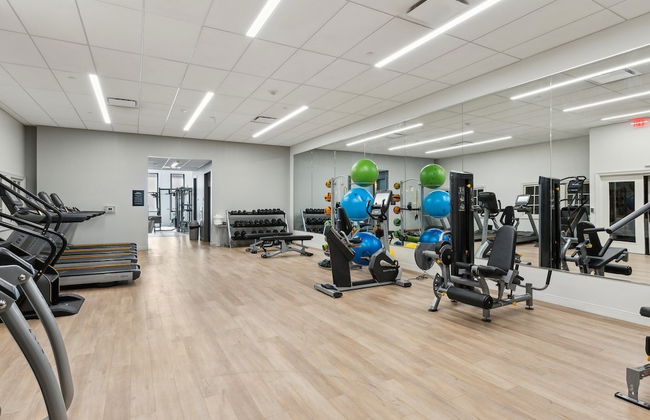 Placemakr Downtown Pittsburgh at The Pennsylvanian - Foto 61