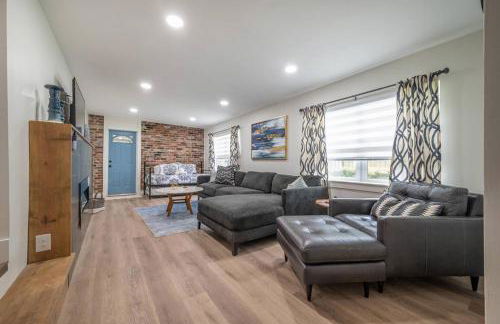 Contemporary Oaks | Heated Pool + Screened Lanai - Foto 12