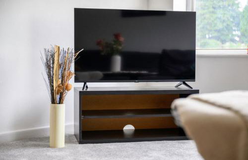 Two Bedroom House by Brookland Stays Serviced Accommodation Short Lets Middleton with Free WiFi - Foto 16