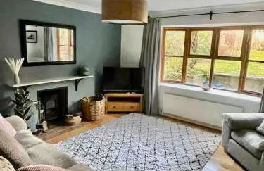 Spacious Village House near Oxford with Woodburner - Foto 1