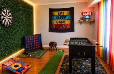 Luxury 5BR Retreat - Hot Tub - Game Room - 2 Fire Pits - Foto 9