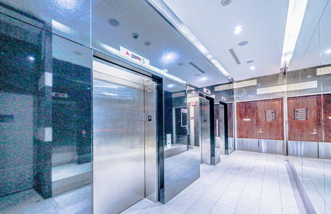 Lake View Luxury Condo by Elite Suites - Photo 1