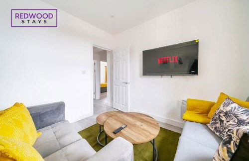 Well-Equipped Serviced Apartments in Aldershot Town Centre, Free WiFi By Redwood Stays - Foto 11