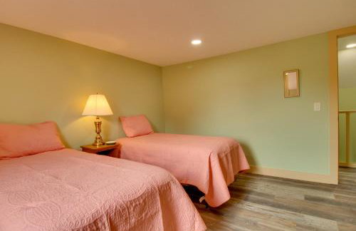 Unique Cotter Getaway with Deck and Outdoor Dining! - Foto 18