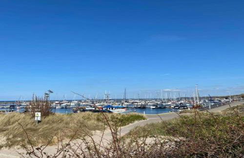 Family-Friendly Home with Garden - Foto 28