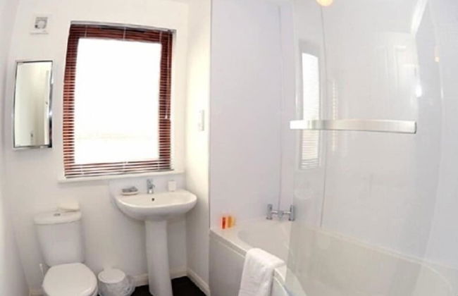 Aberdeen Serviced Apartments - Bloomfield - Photo 12