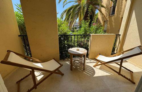 Appartement avec terrasse et parking centre St-Tropez - Photo 3