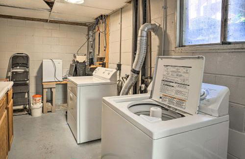 Walk to Main St Sturgis Apt with Grill! - Foto 18