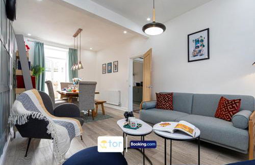 Explore Welsh Wonders, 3 Bedroom House By The One Retreats Short Lets & Serviced Accommodation Treharris - Foto 50