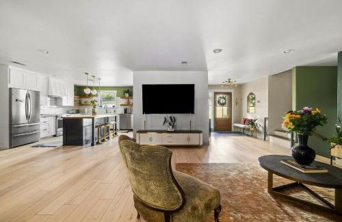 San Marcos 5BR Retreat with Pool Near TXST - Foto 19